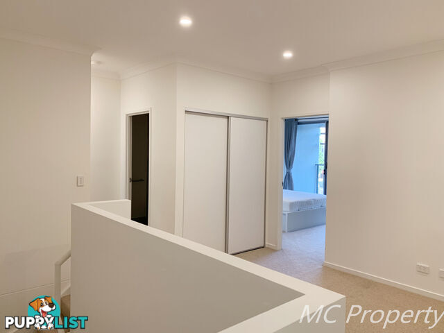 16 3031 The Boulevard (The Residences) CARRARA QLD 4211