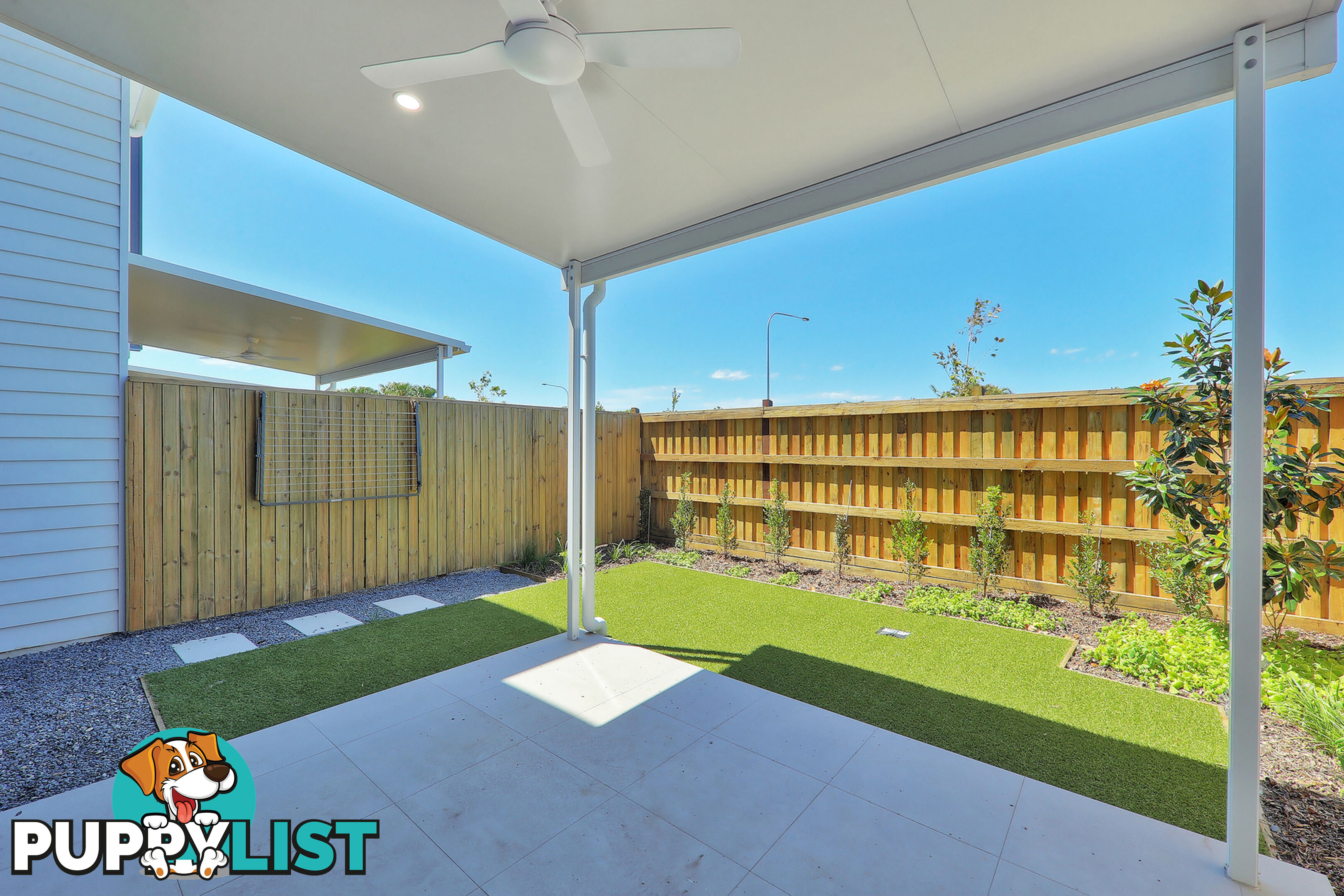 8 Ben Dally Drive HELENSVALE QLD 4212