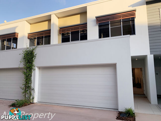 16 3031 The Boulevard CARRARA QLD 4211