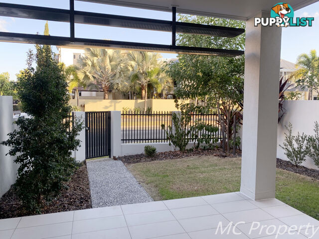 16 3031 The Boulevard CARRARA QLD 4211