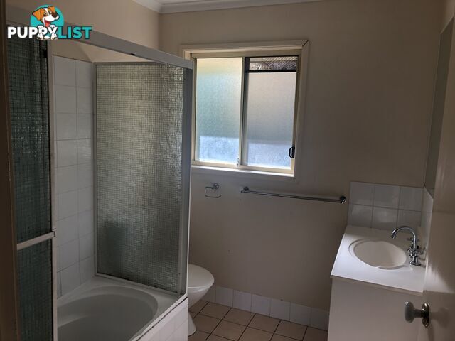 05 110-114 Road HILLCREST QLD 4118