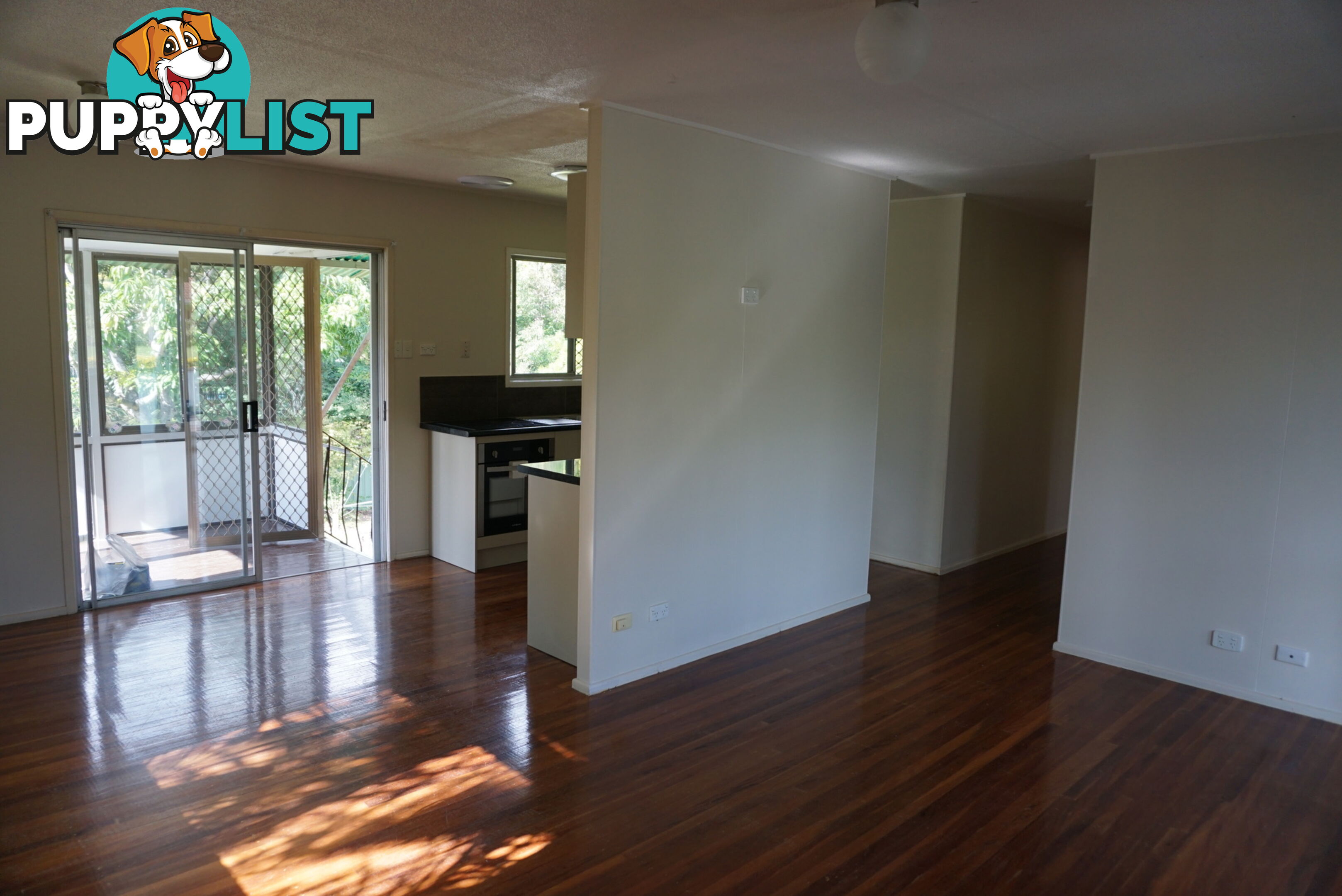 10 Christopher Street SUNNYBANK HILLS QLD 4109