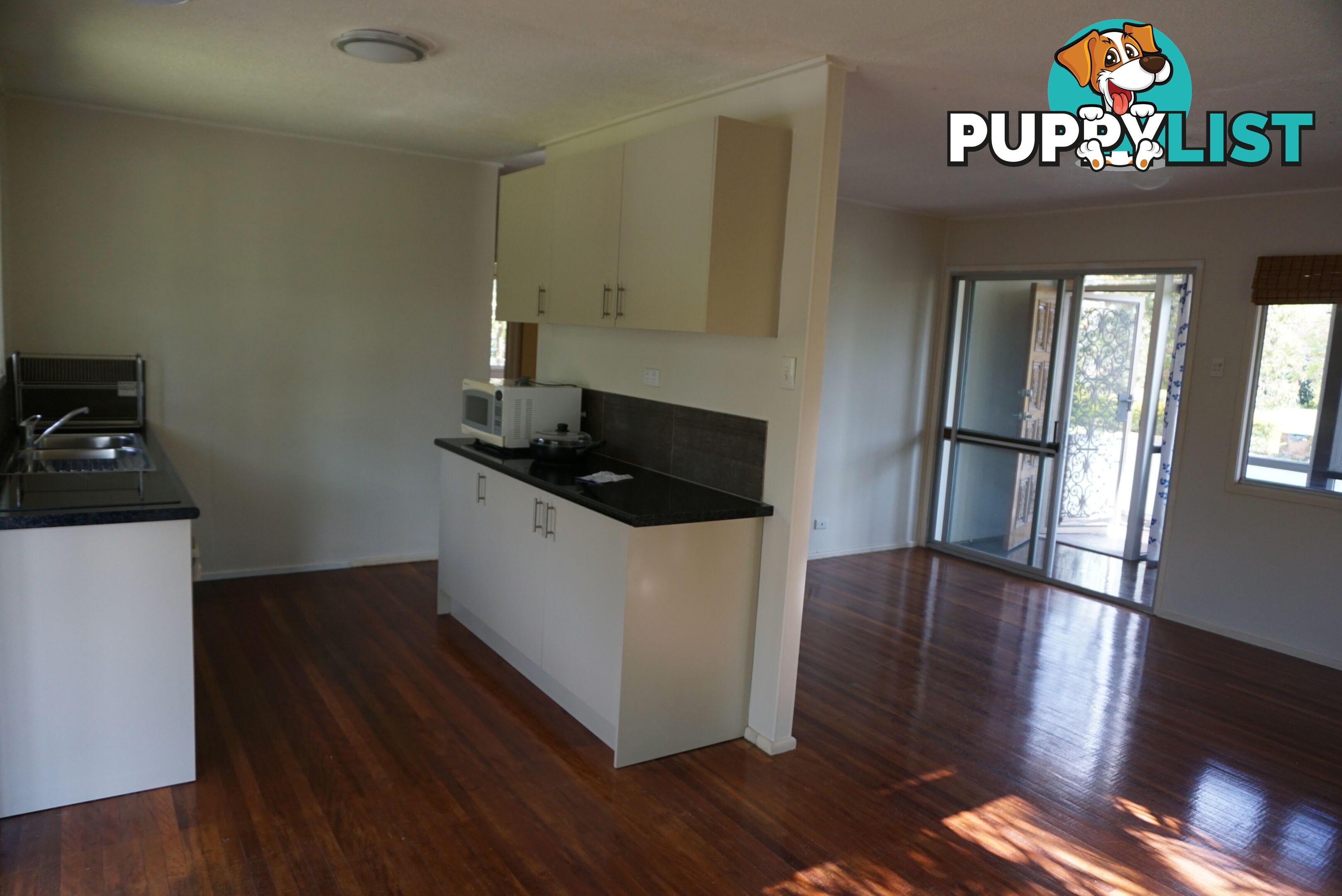 10 Christopher Street SUNNYBANK HILLS QLD 4109