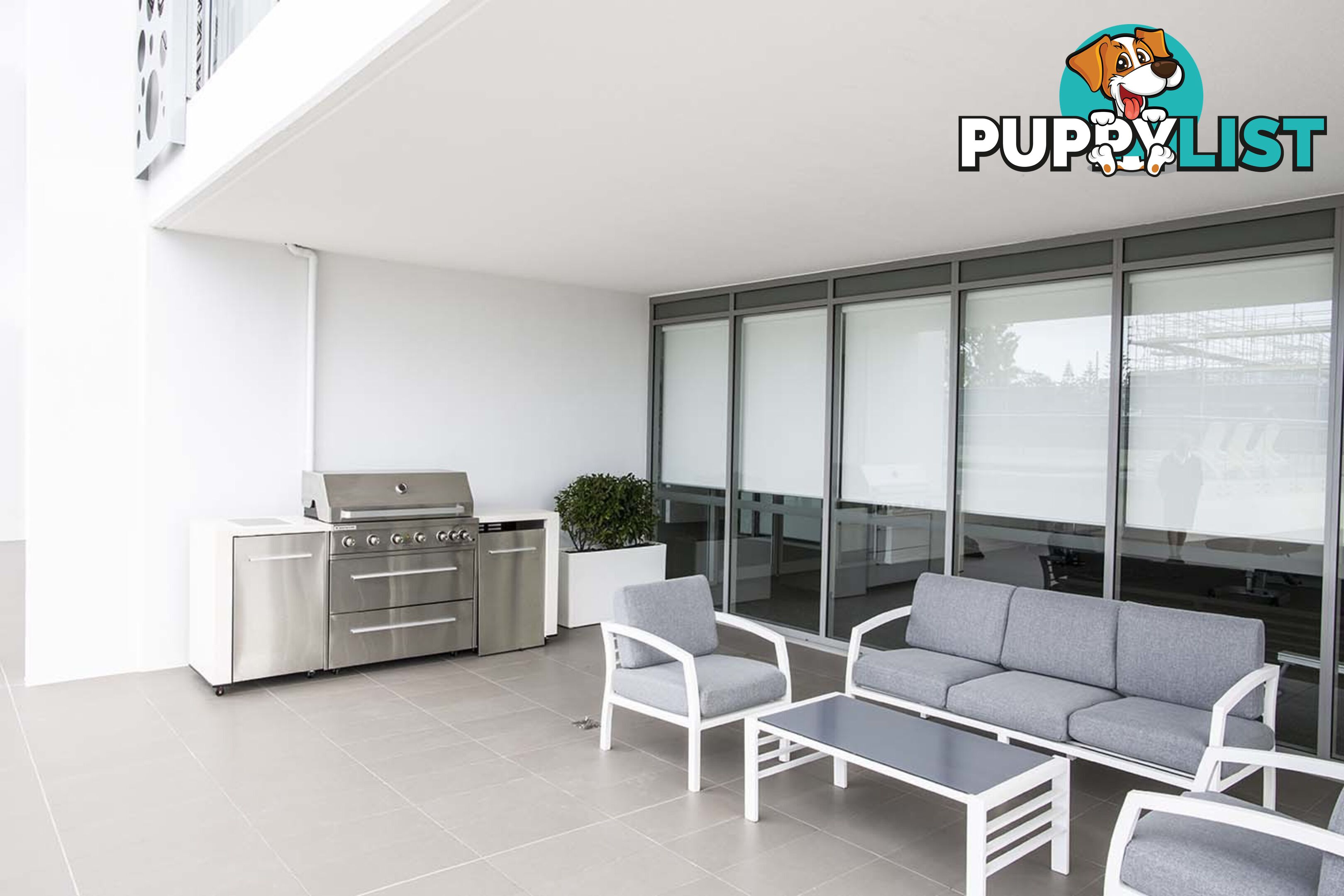 17 BATH STREET LABRADOR LABRADOR QLD 4215