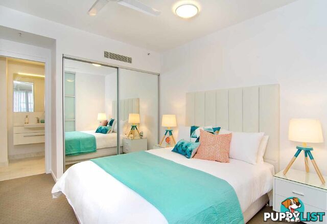 17 BATH STREET LABRADOR LABRADOR QLD 4215