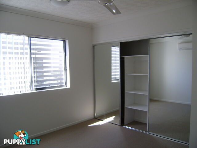 2 Acacia Ct ROBINA QLD 4226