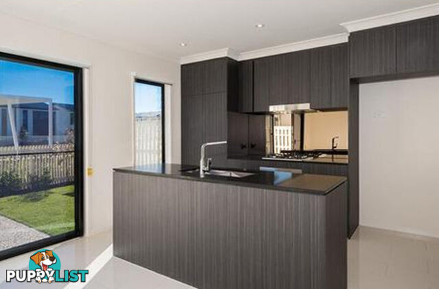 1 Ancora Cresent Ancora Crescent HOPE ISLAND QLD 4212