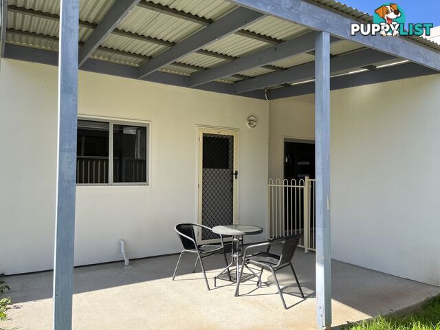 5 Centenary Dr Nth MIDDLEMOUNT QLD 4746