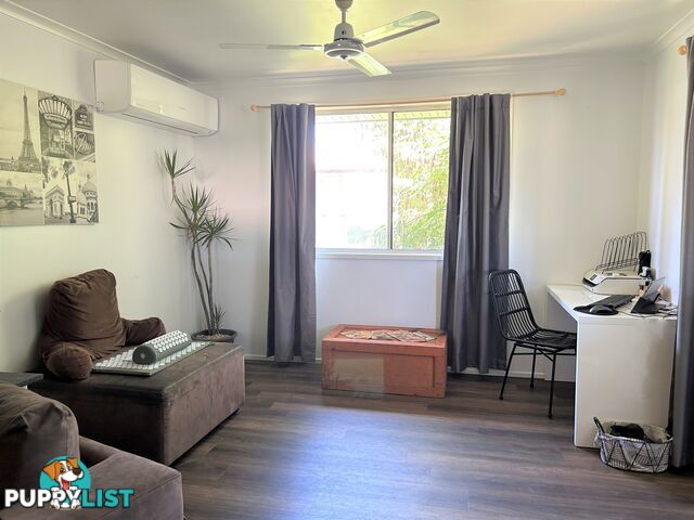 10 Centenary Dr Sth MIDDLEMOUNT QLD 4746