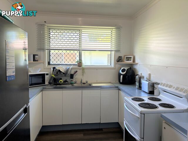 10 Centenary Dr Sth MIDDLEMOUNT QLD 4746