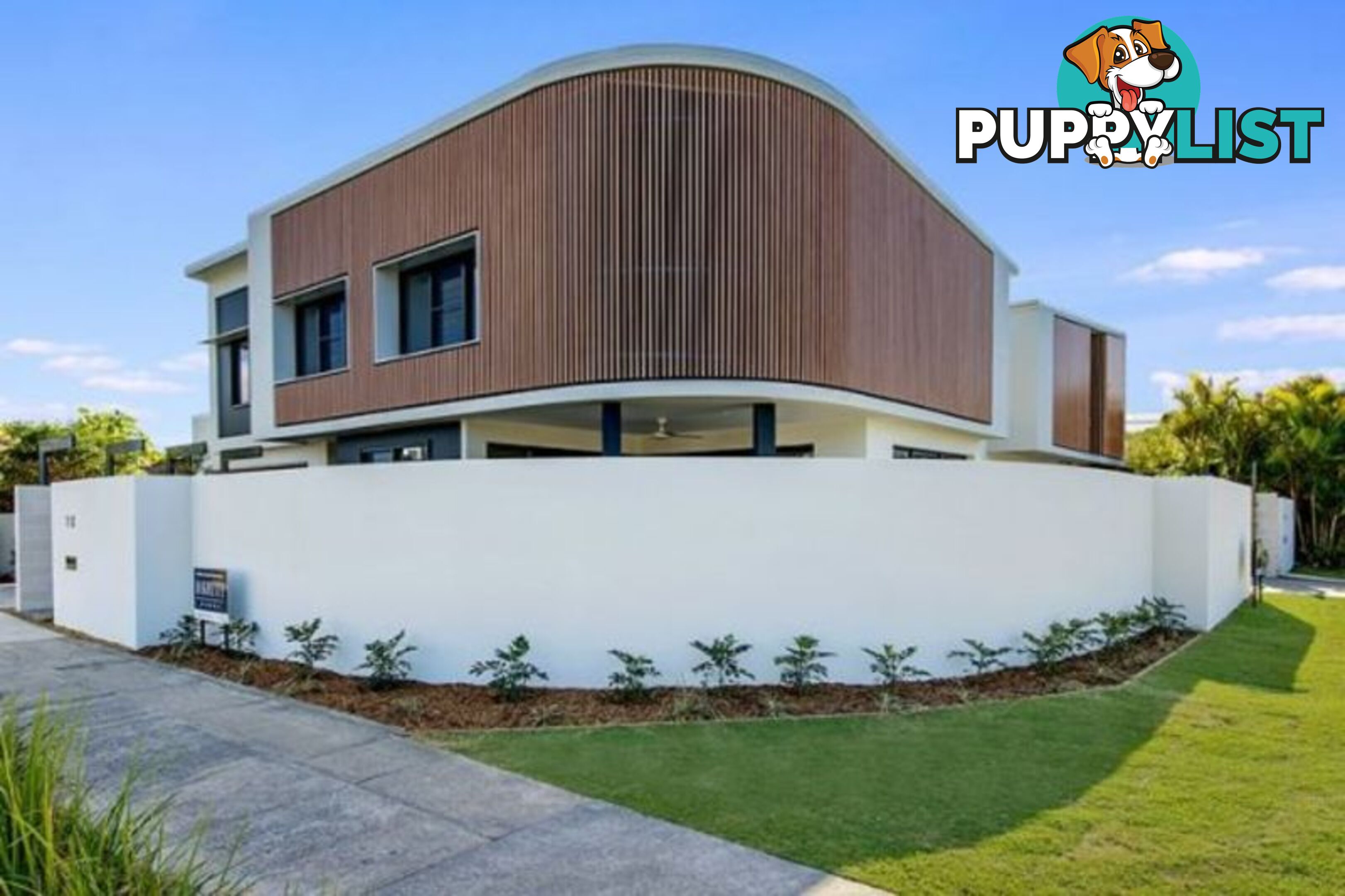 1 2 St Pauls Place ISLE OF CAPRI QLD 4217