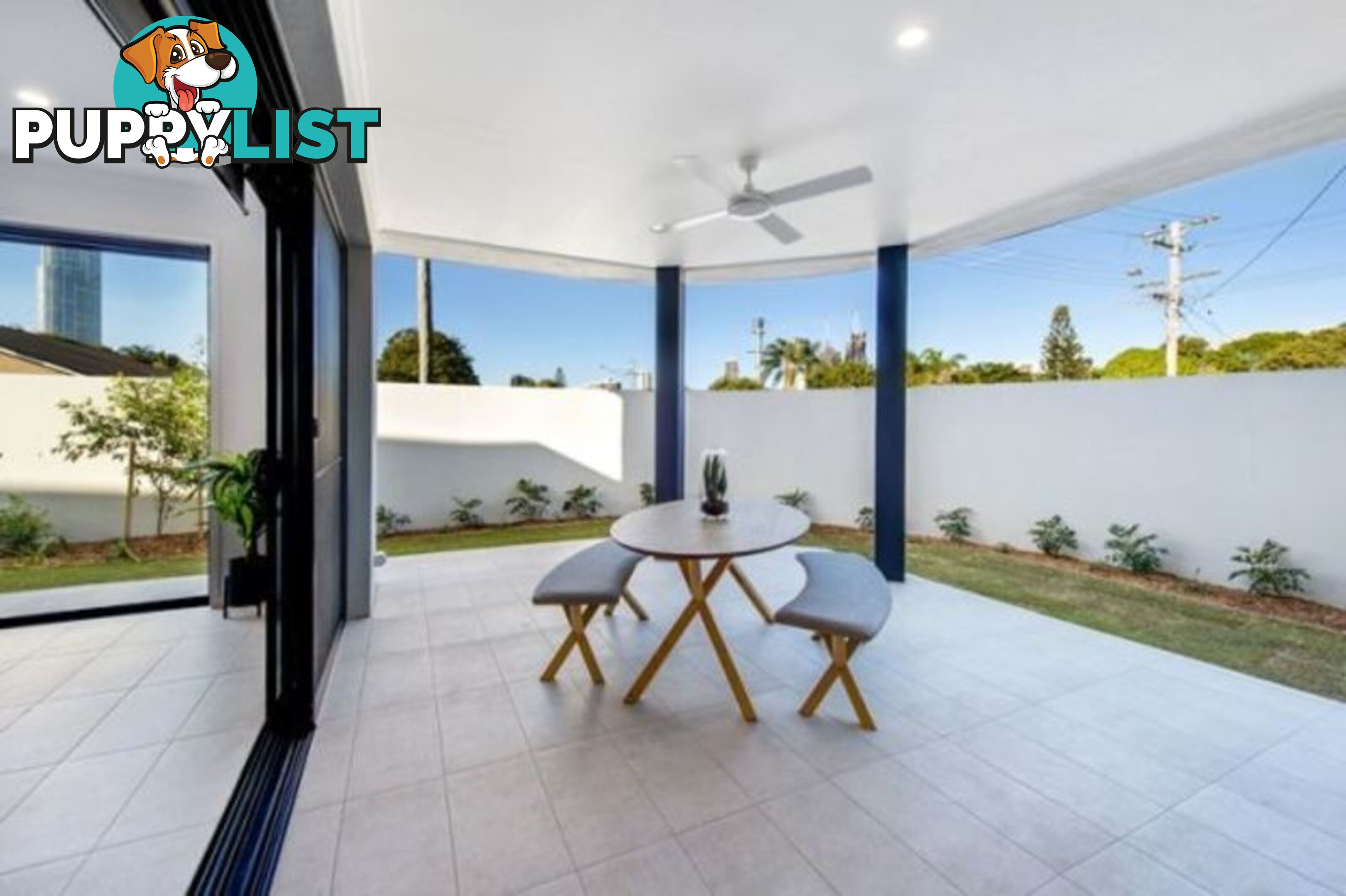 1 2 St Pauls Place ISLE OF CAPRI QLD 4217