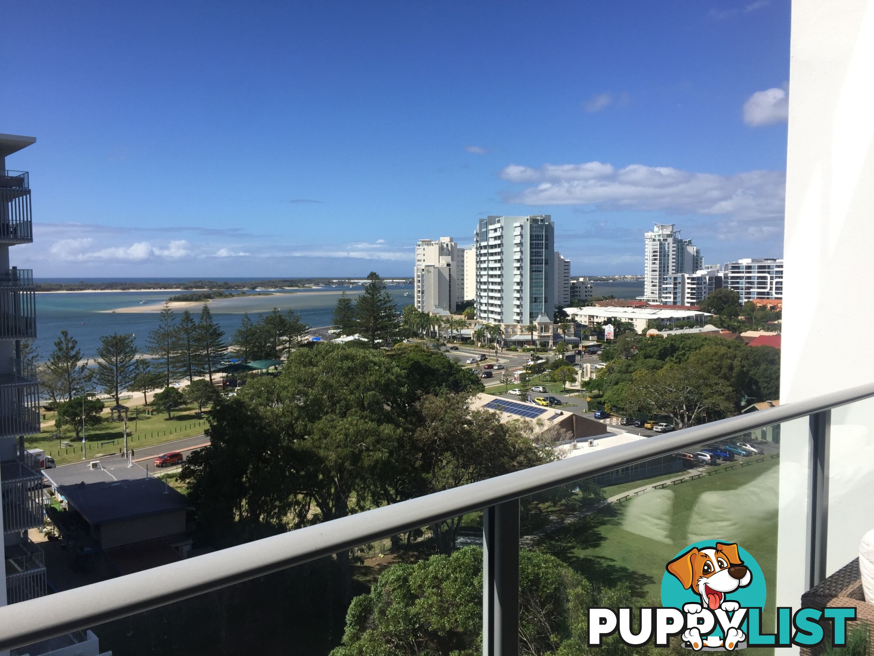 17 BATH STREET LABRADOR QLD 4215