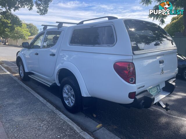 2013 MN Triton GLX, Manual, 2.5 Tdi, dual cab 4x4