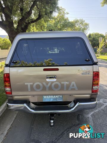 2005 Toyota Hilux GGN25R SR5  PETROL (4x4) Ute Manual