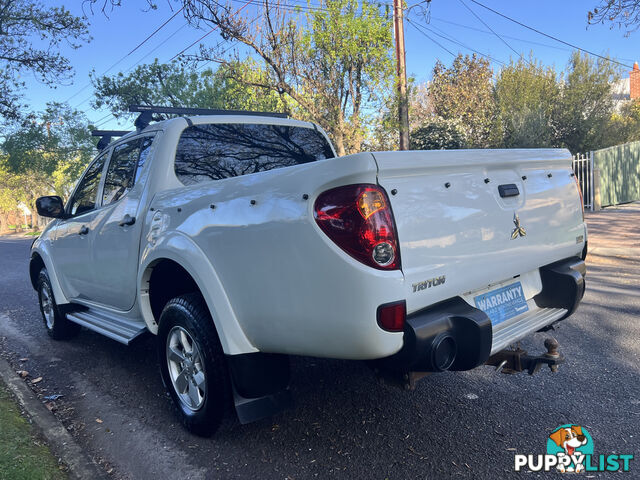 2013 Mitsubishi Triton MN MY13 GLX (4x4) Ute Manual