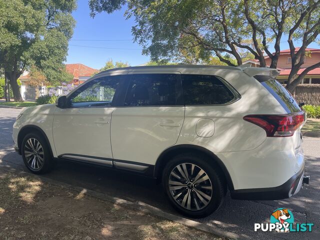 2019 Mitsubishi Outlander SUV Automatic, 7 Seats