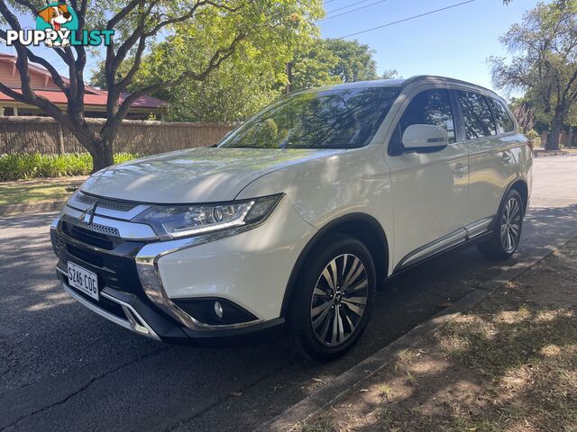 2019 Mitsubishi Outlander SUV Automatic, 7 Seats