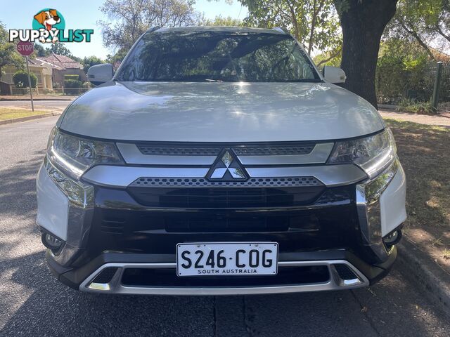 2019 Mitsubishi Outlander SUV Automatic, 7 Seats