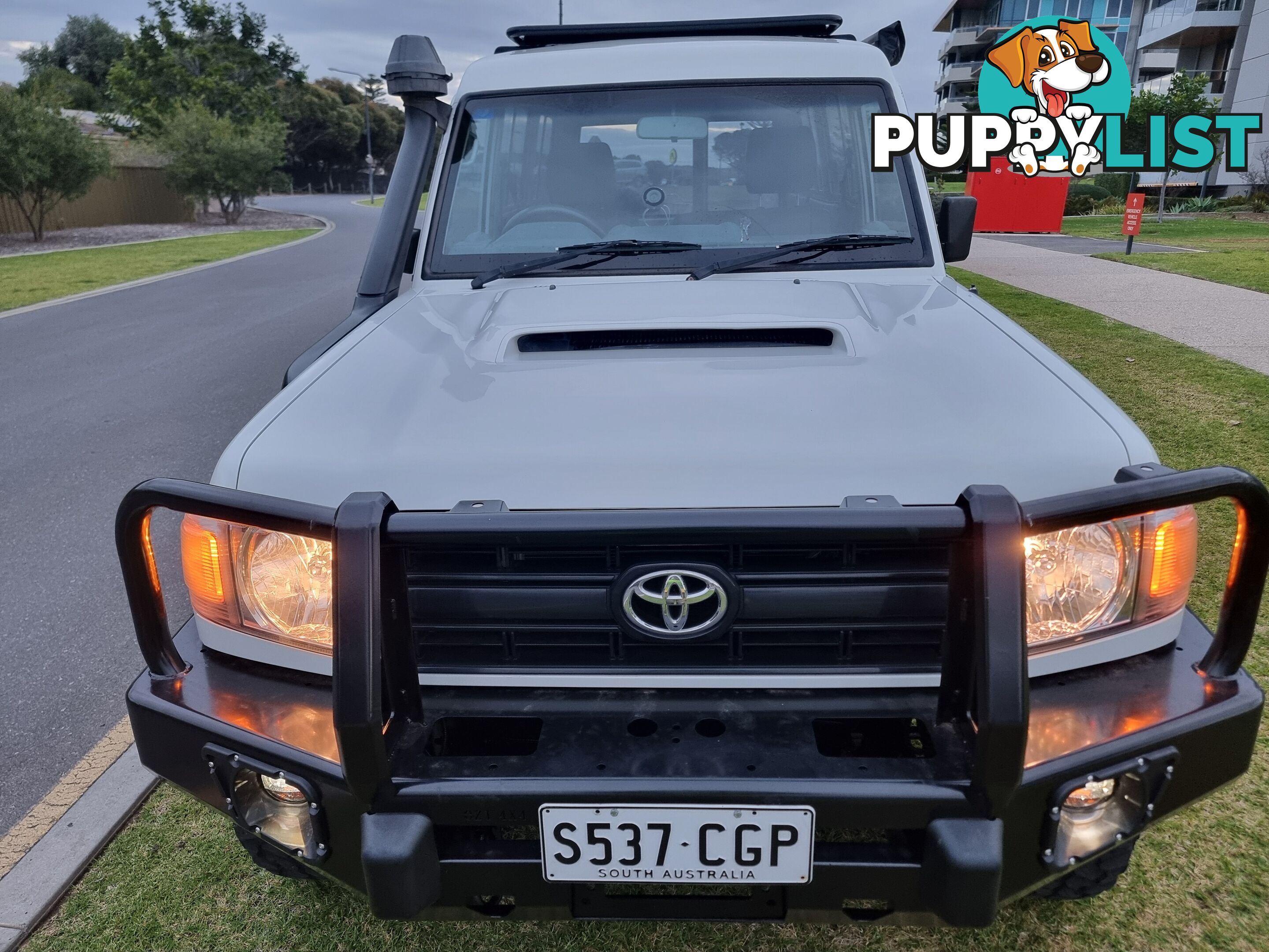 2014 Toyota Landcruiser Wagon Manual