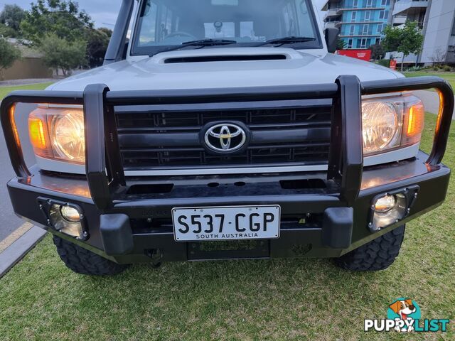 2014 Toyota Landcruiser Wagon Manual