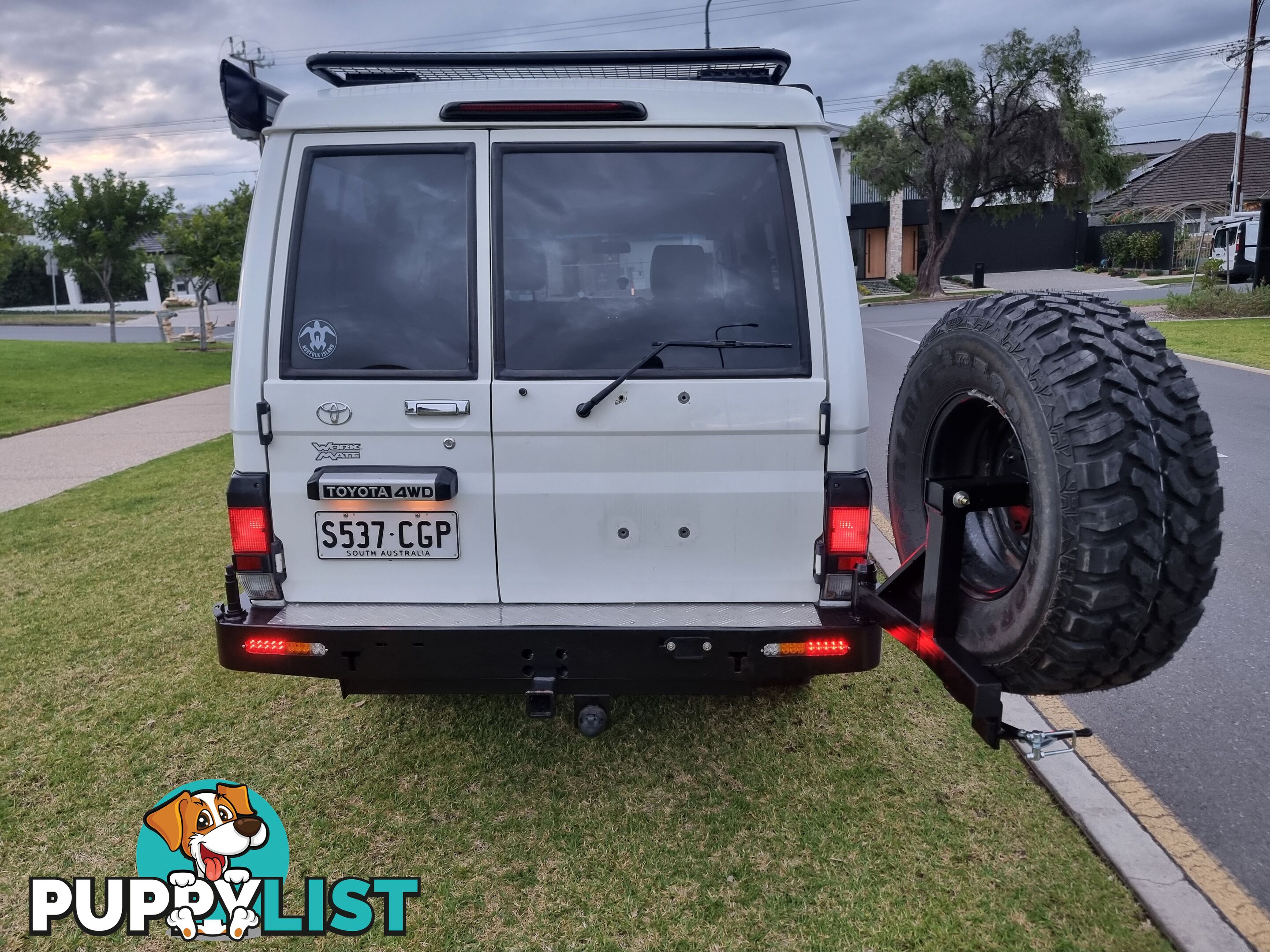 2014 Toyota Landcruiser Wagon Manual