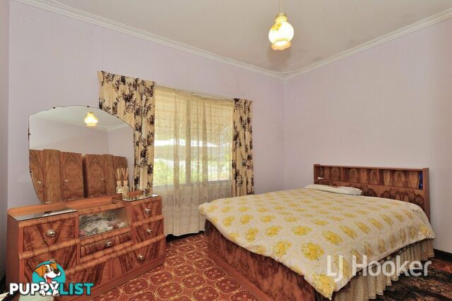 22 Mary Street HAZELMERE WA 6055
