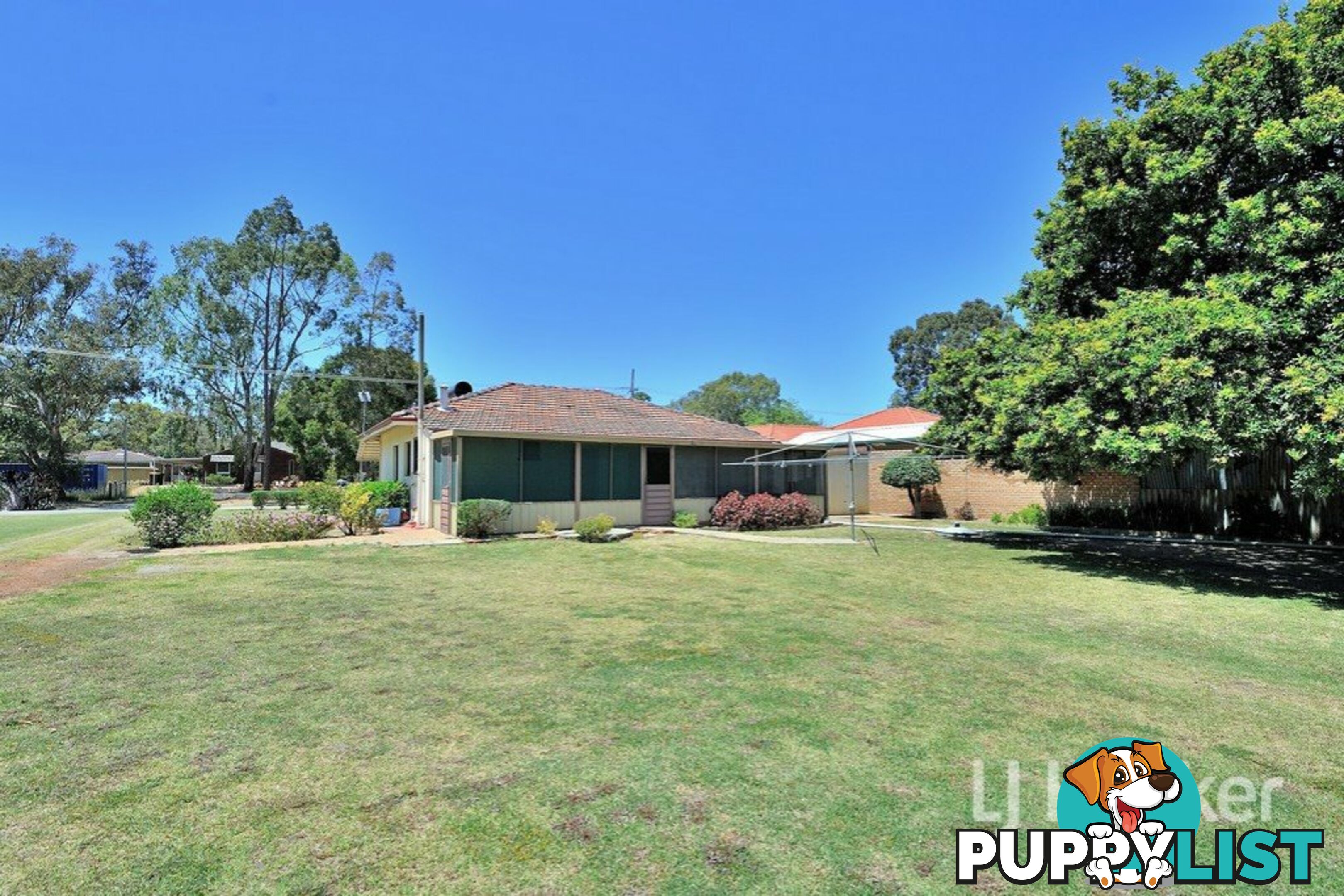 22 Mary Street HAZELMERE WA 6055