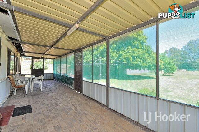 22 Mary Street HAZELMERE WA 6055