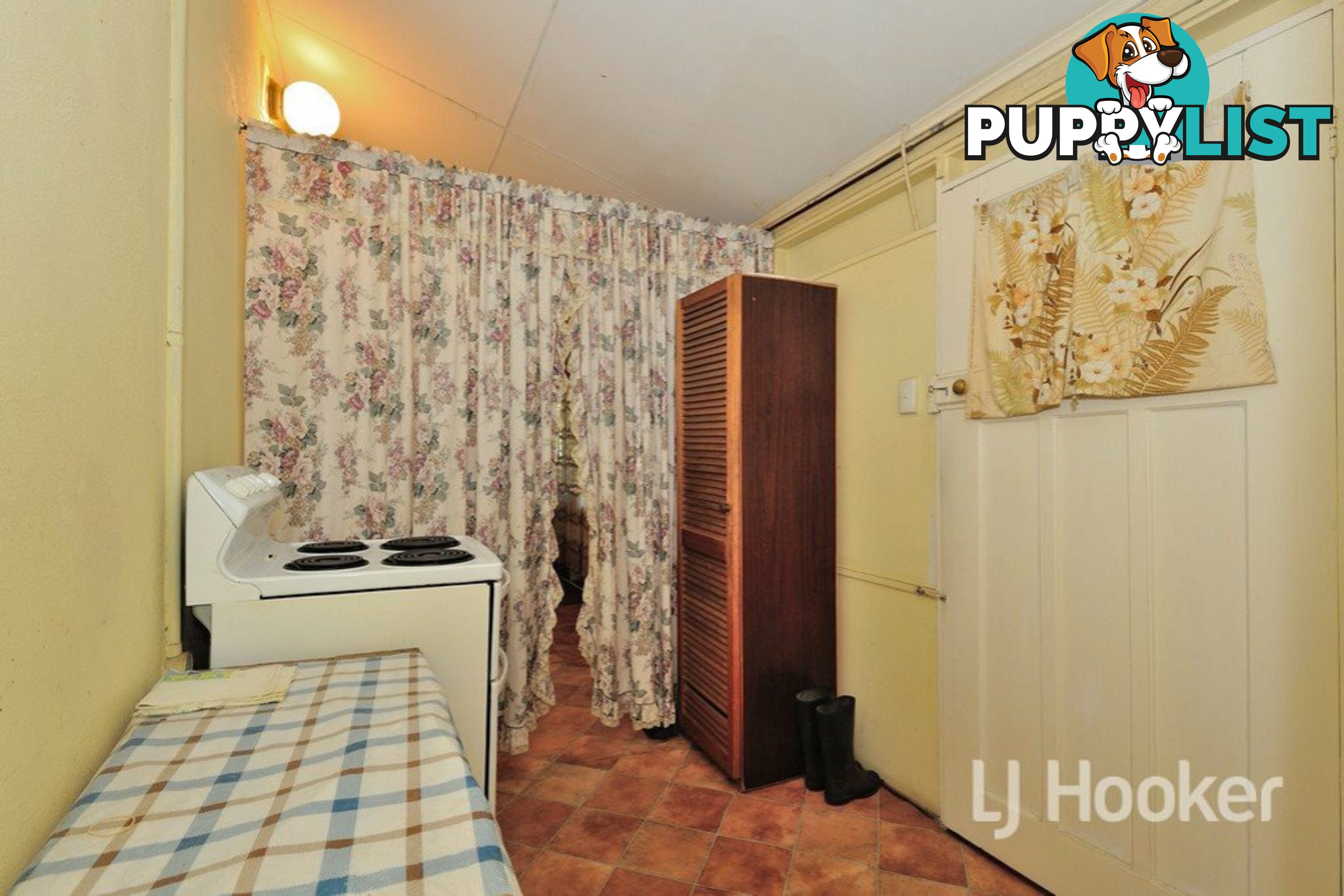 22 Mary Street HAZELMERE WA 6055
