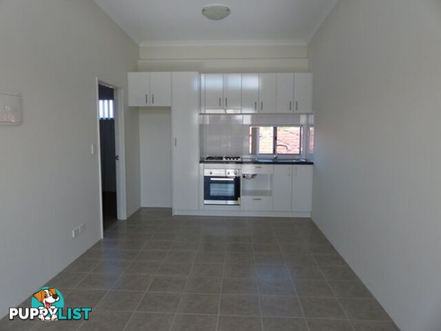 Unit 10/13 Spring Avenue MIDLAND WA 6056