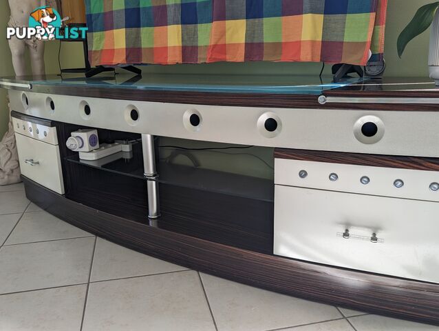 Used TV unit in good condion