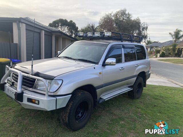 2000 Toyota Landcruiser GXL (4X4) 4X4 Wagon Automatic