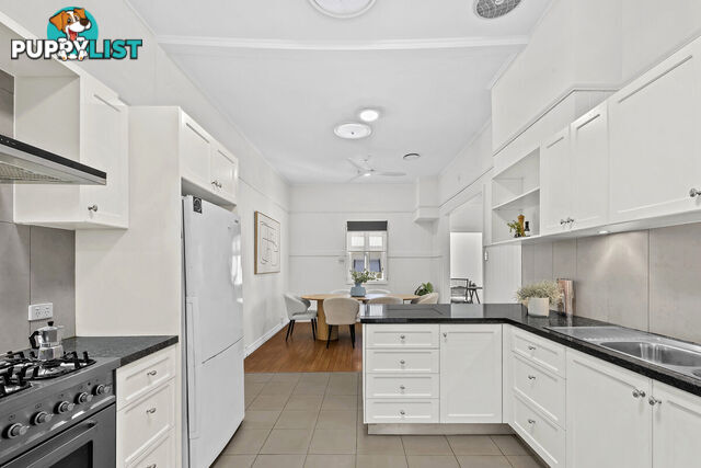 47 Livingstone Street YEERONGPILLY QLD 4105