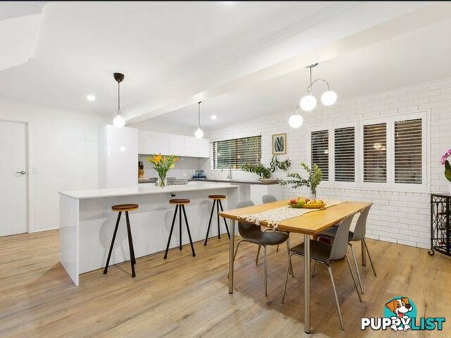 149 Samuel Street CAMP HILL QLD 4152