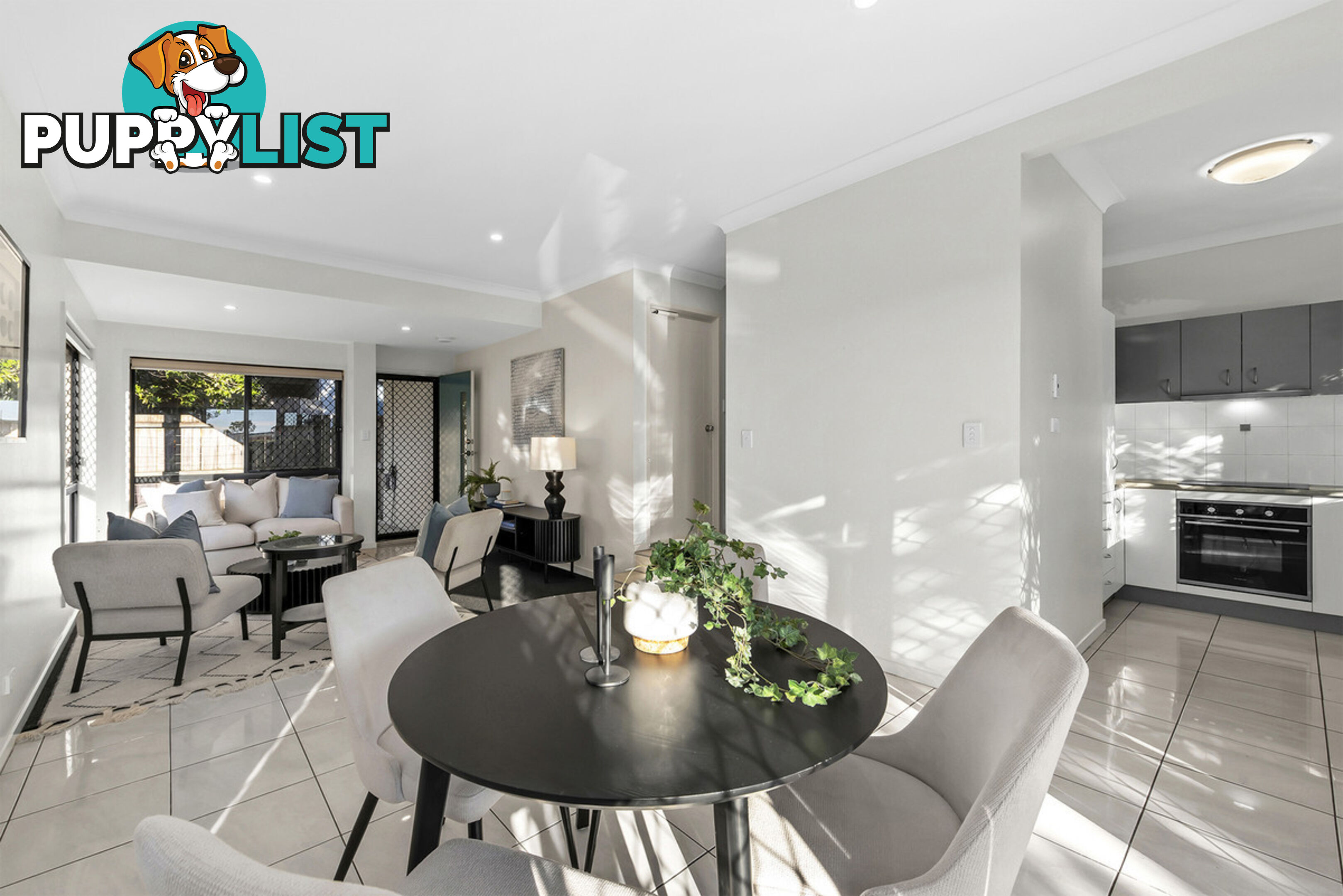 2/28 Oakwood Street ANNERLEY QLD 4103