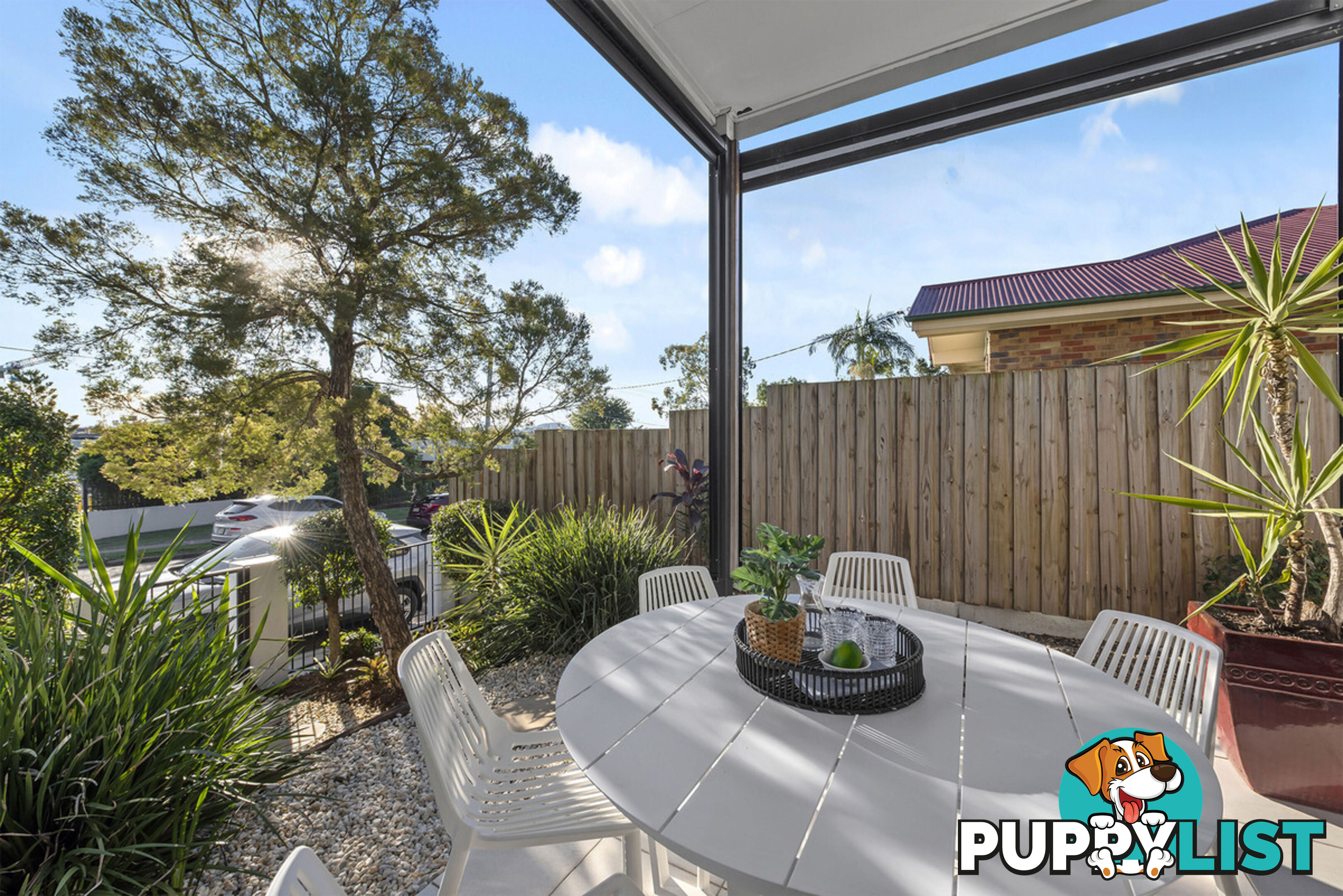 2/28 Oakwood Street ANNERLEY QLD 4103