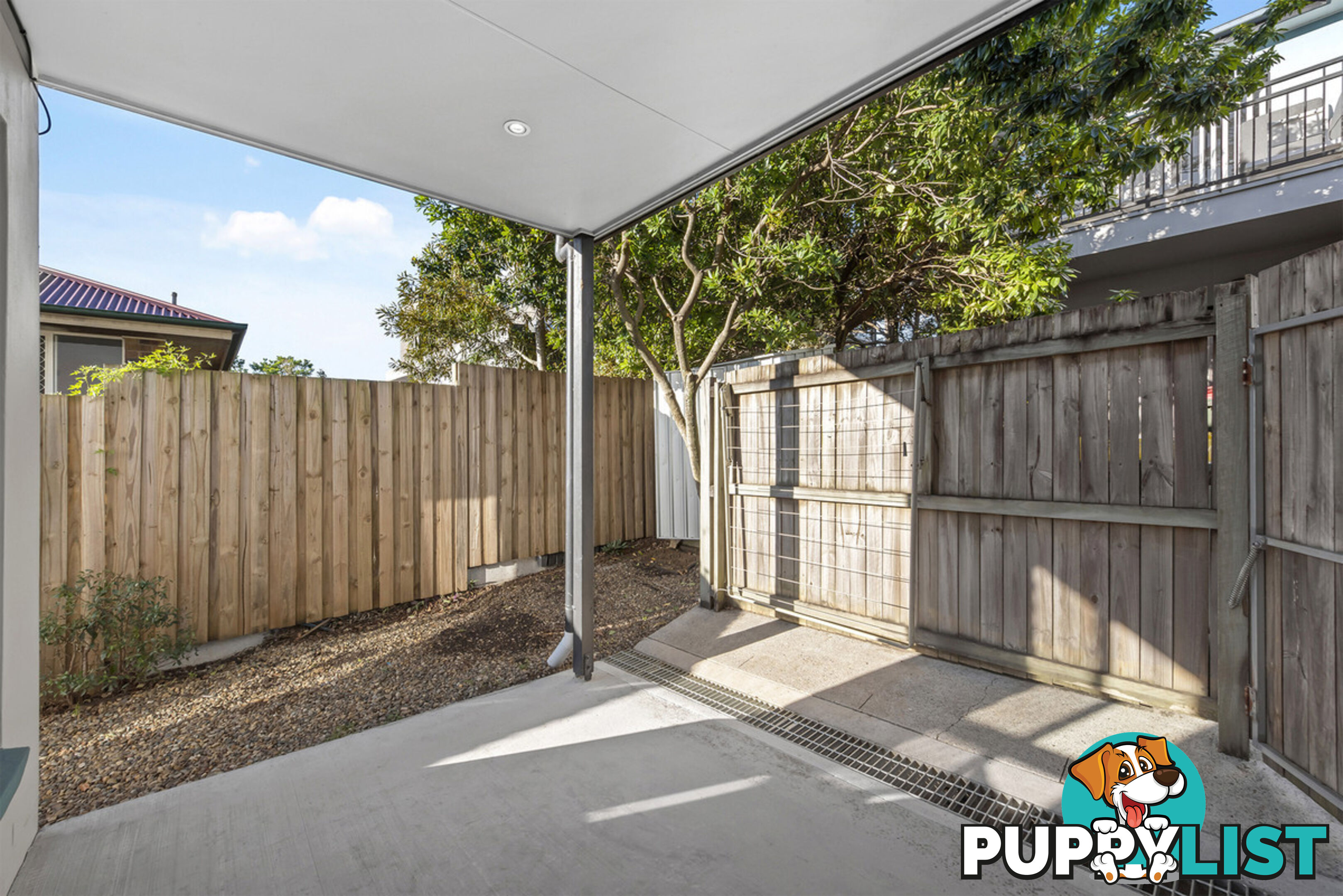 2/28 Oakwood Street ANNERLEY QLD 4103