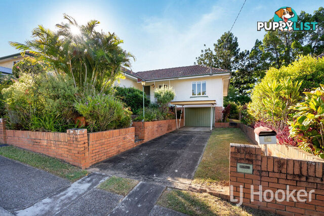 75 Galsworthy Street HOLLAND PARK WEST QLD 4121