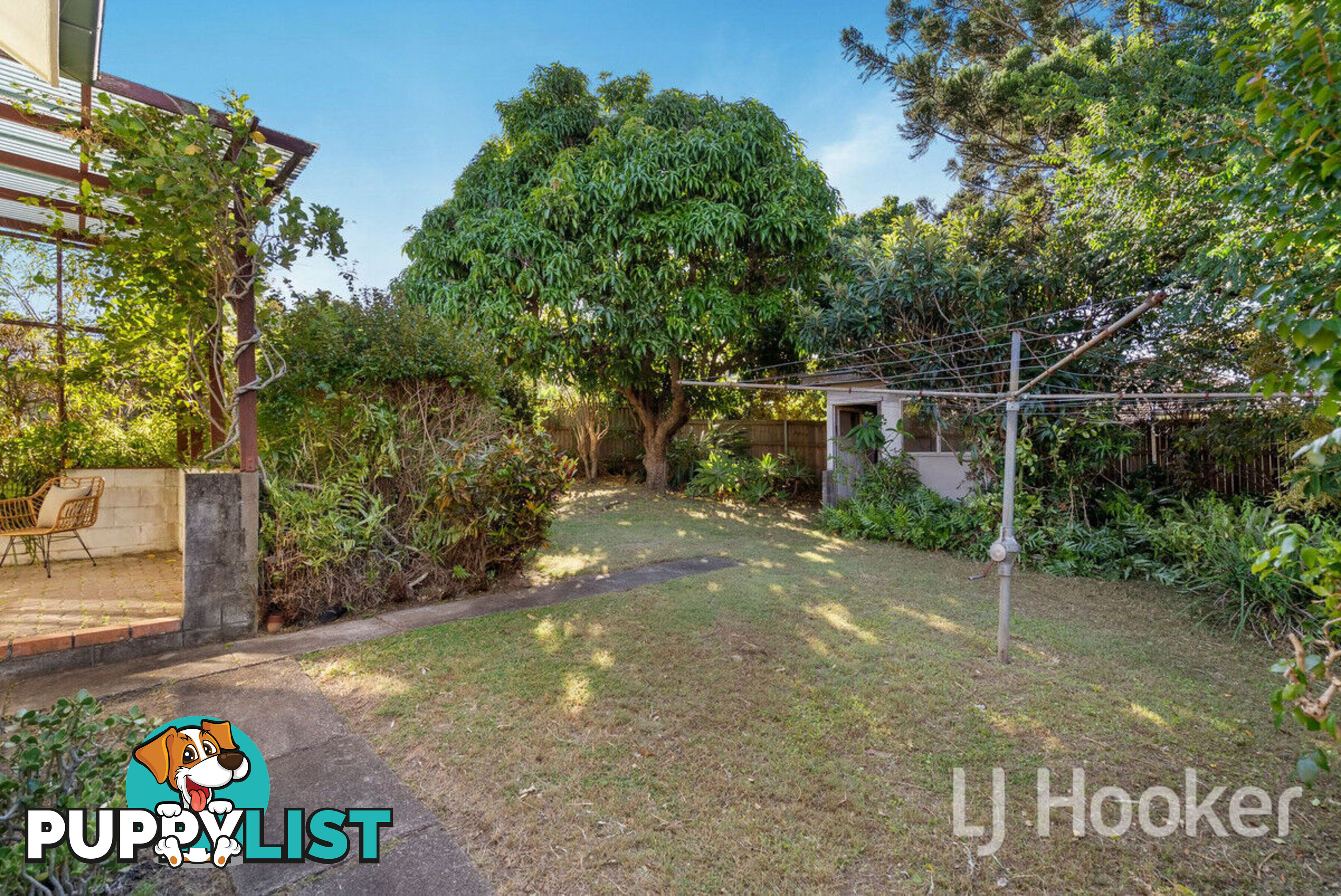 75 Galsworthy Street HOLLAND PARK WEST QLD 4121