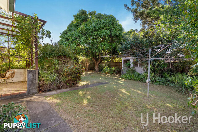 75 Galsworthy Street HOLLAND PARK WEST QLD 4121