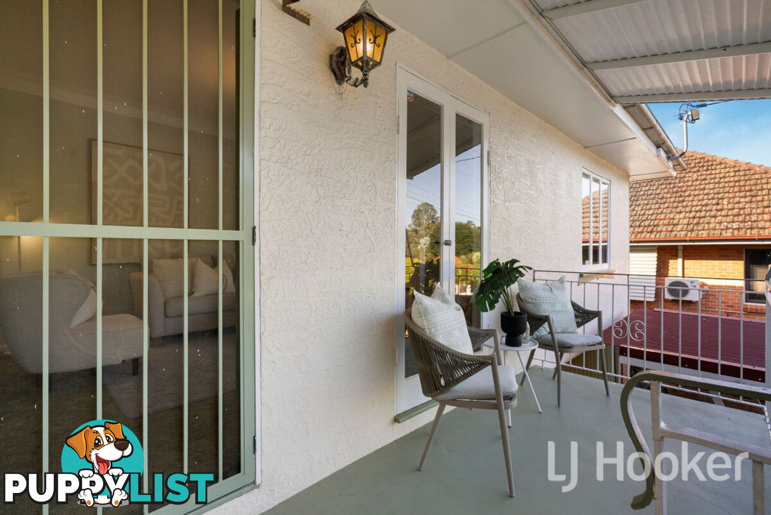 75 Galsworthy Street HOLLAND PARK WEST QLD 4121