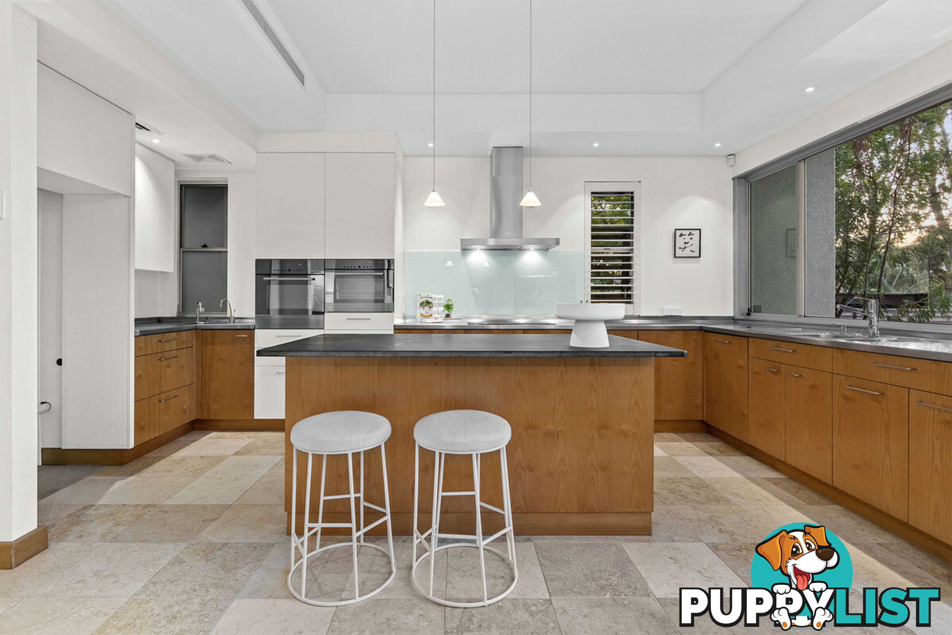 387 Brisbane Corso YERONGA QLD 4104