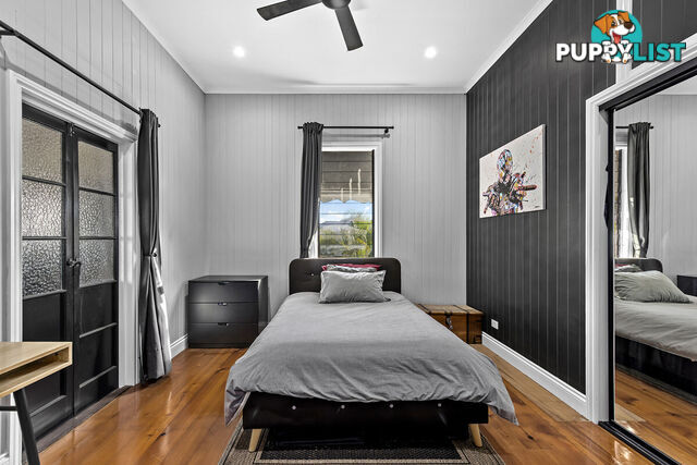 37 Saint Clements Road OXLEY QLD 4075