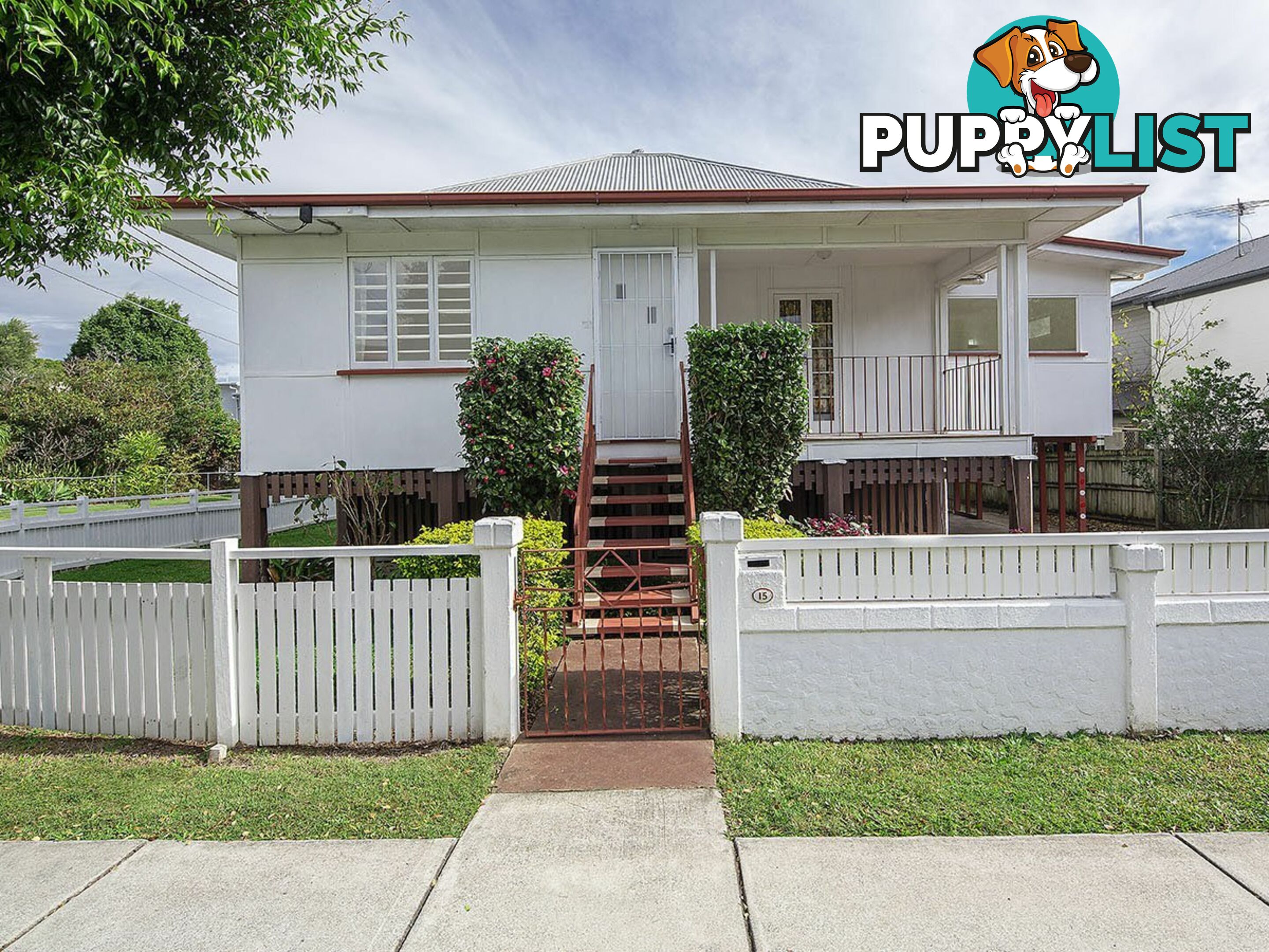 15 Holmes Street MOOROOKA QLD 4105