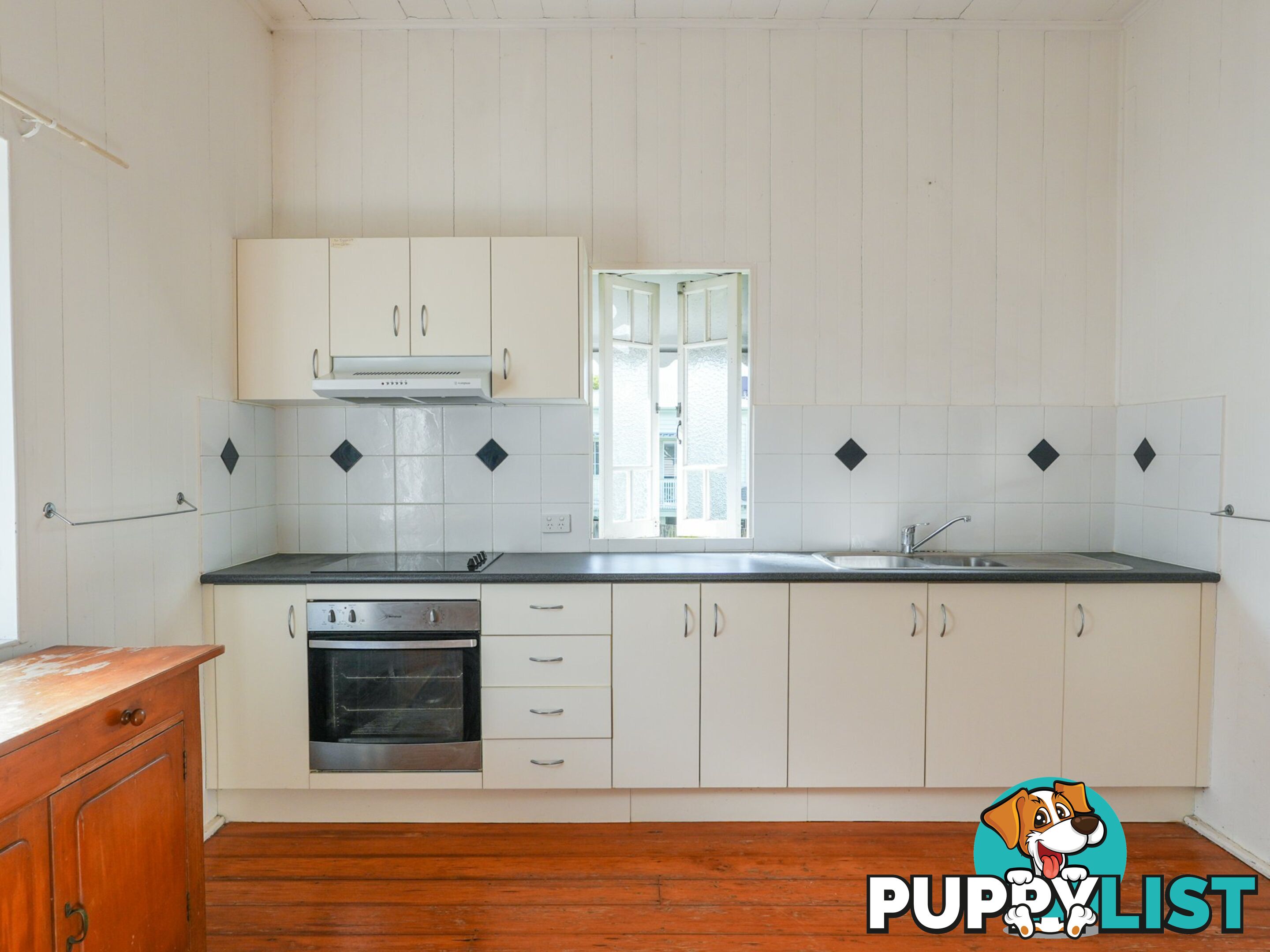 12 Laurier Street ANNERLEY QLD 4103