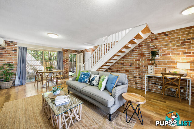 2/156 Fairfield Road FAIRFIELD QLD 4103