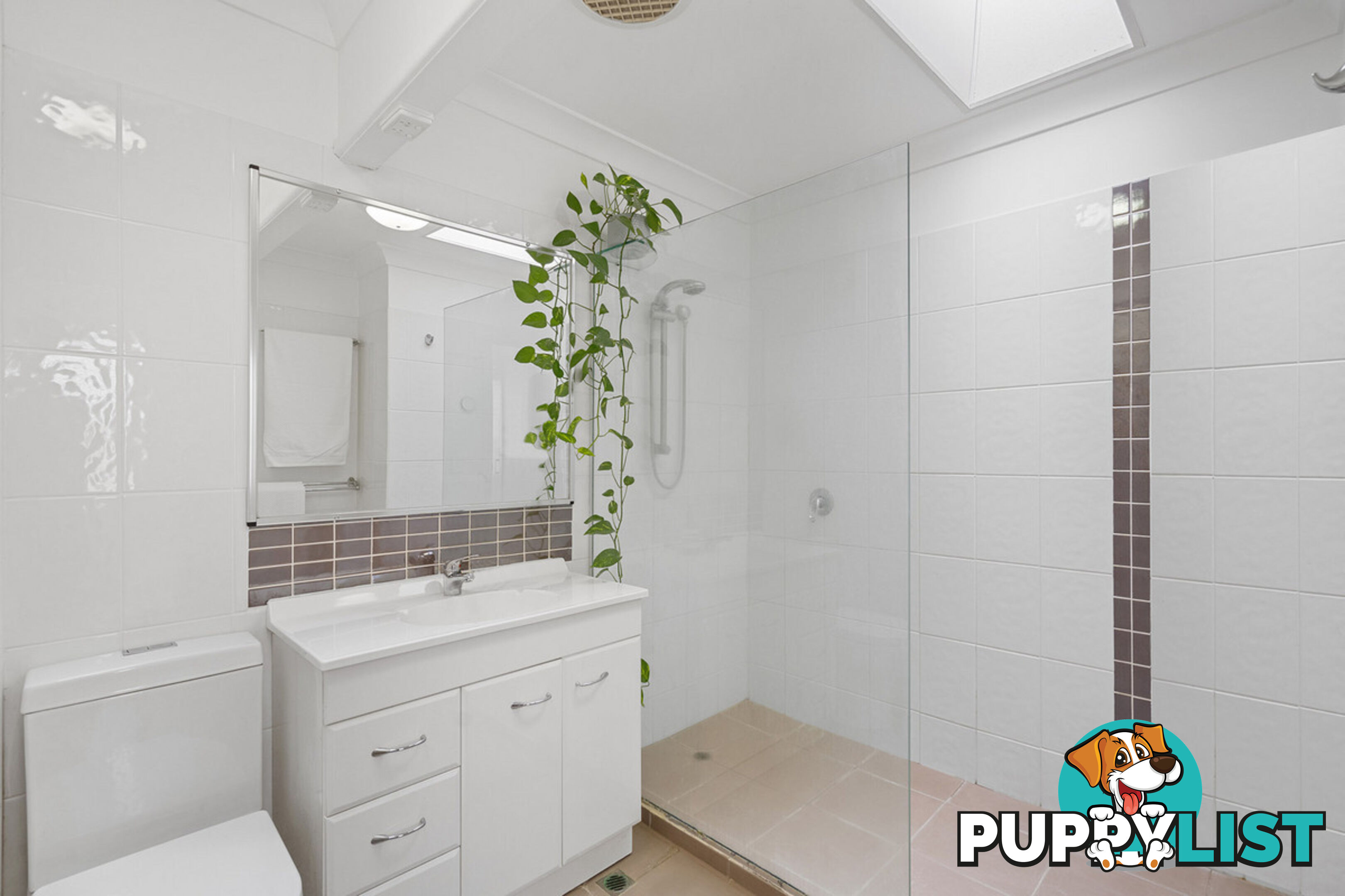 2/156 Fairfield Road FAIRFIELD QLD 4103