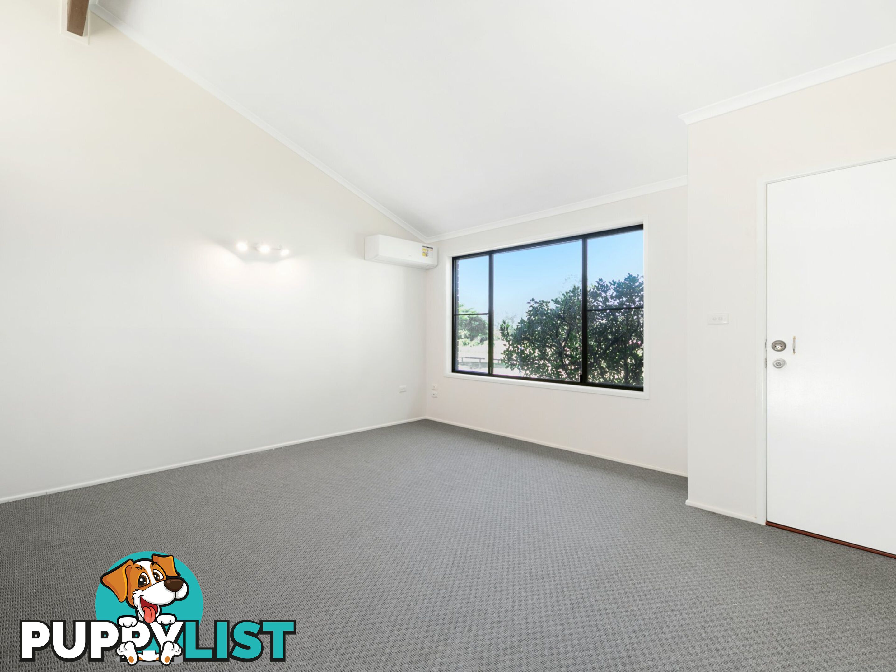 2 Glenroy Street CARINA QLD 4152