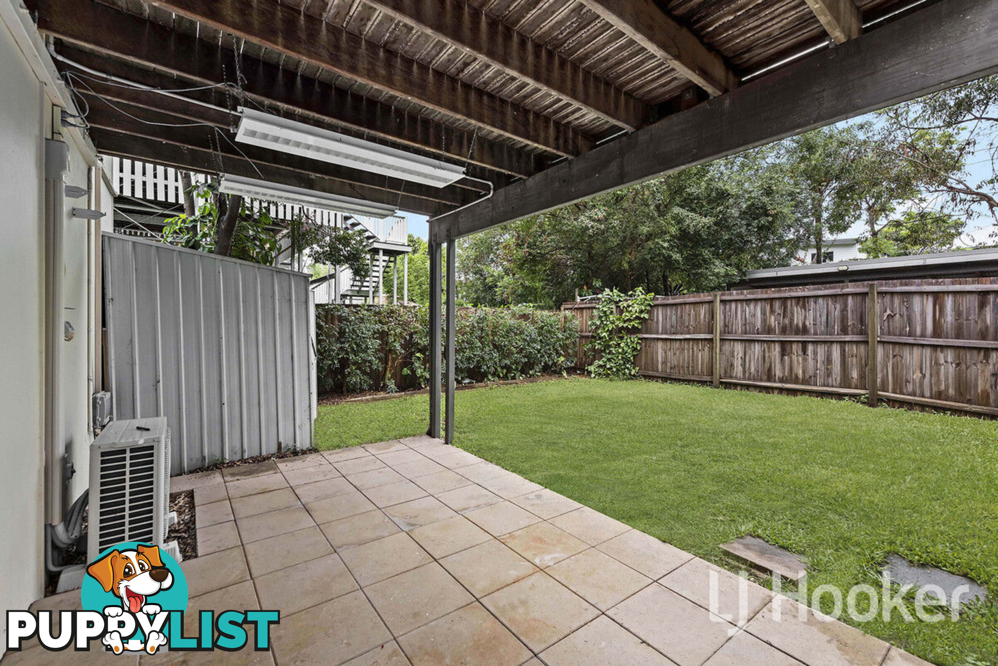 2/42 William Parade FAIRFIELD QLD 4103